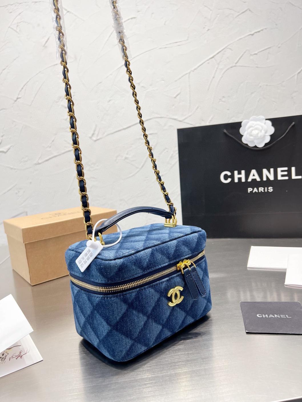 Chanel demin jeans box bag 131298