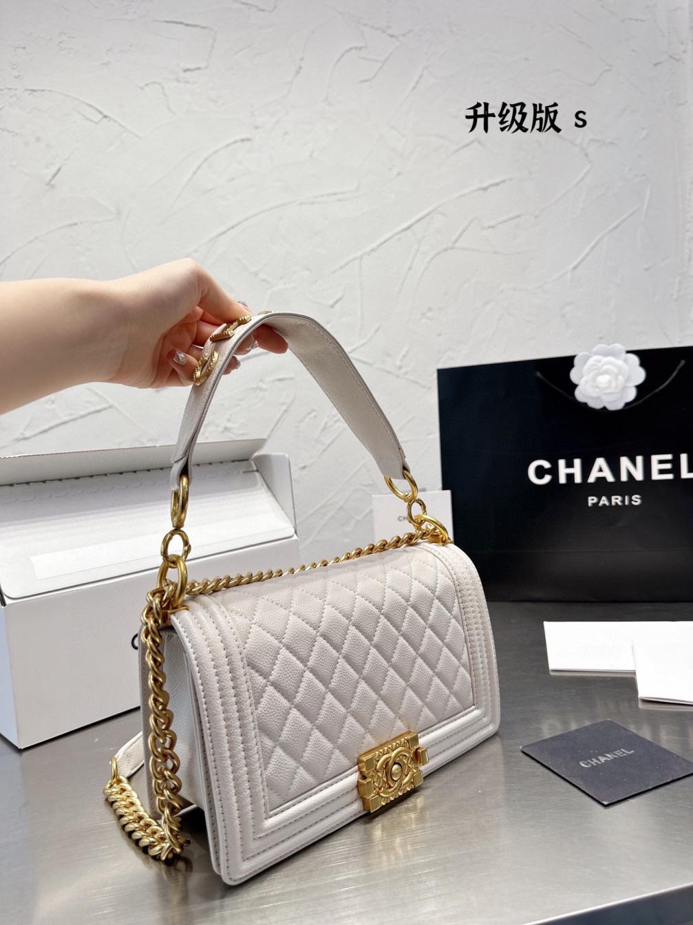 Chanel Leboy Chain bag 20ss Cowskin 131372