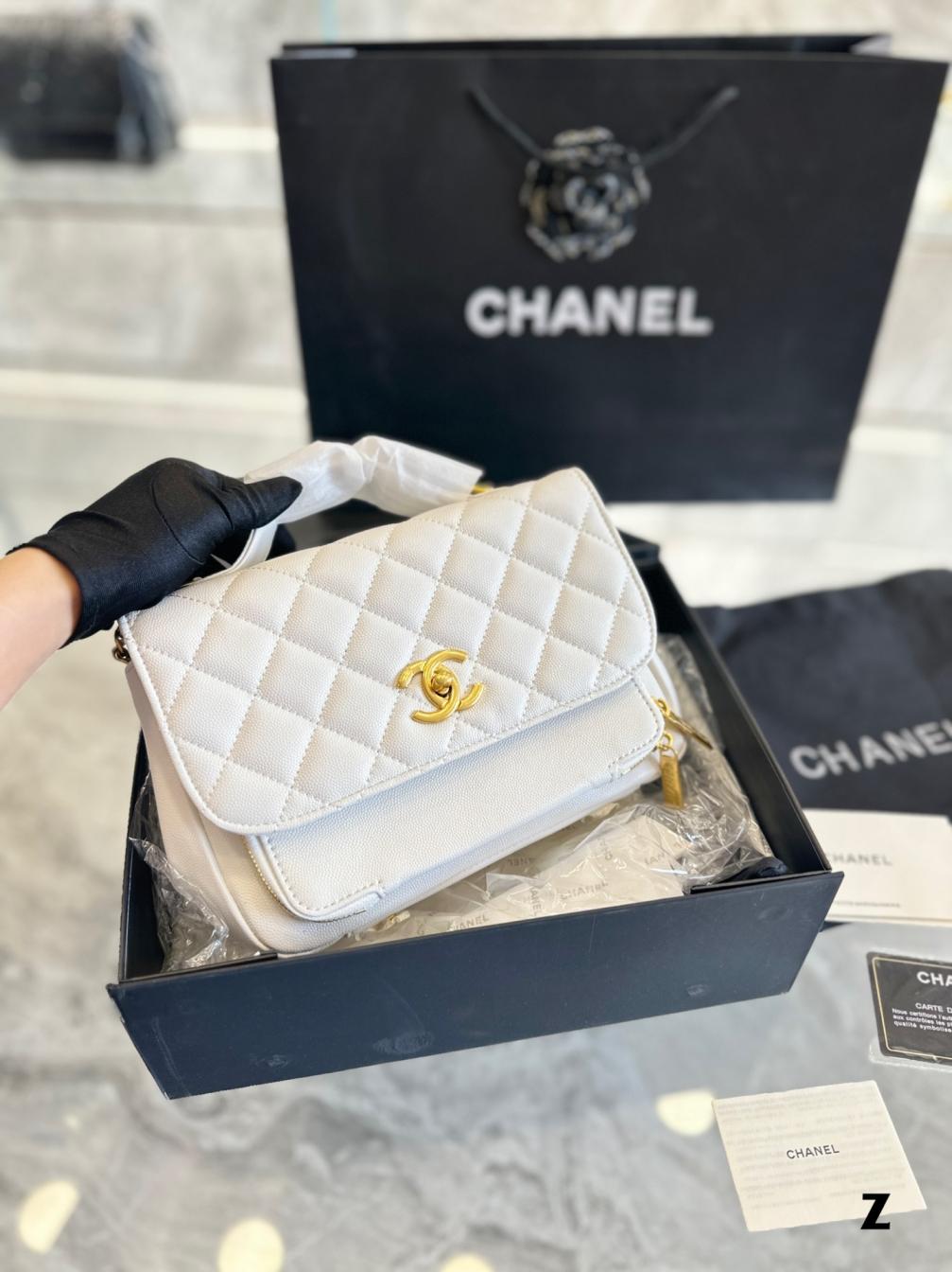 Chanel handbag 131540