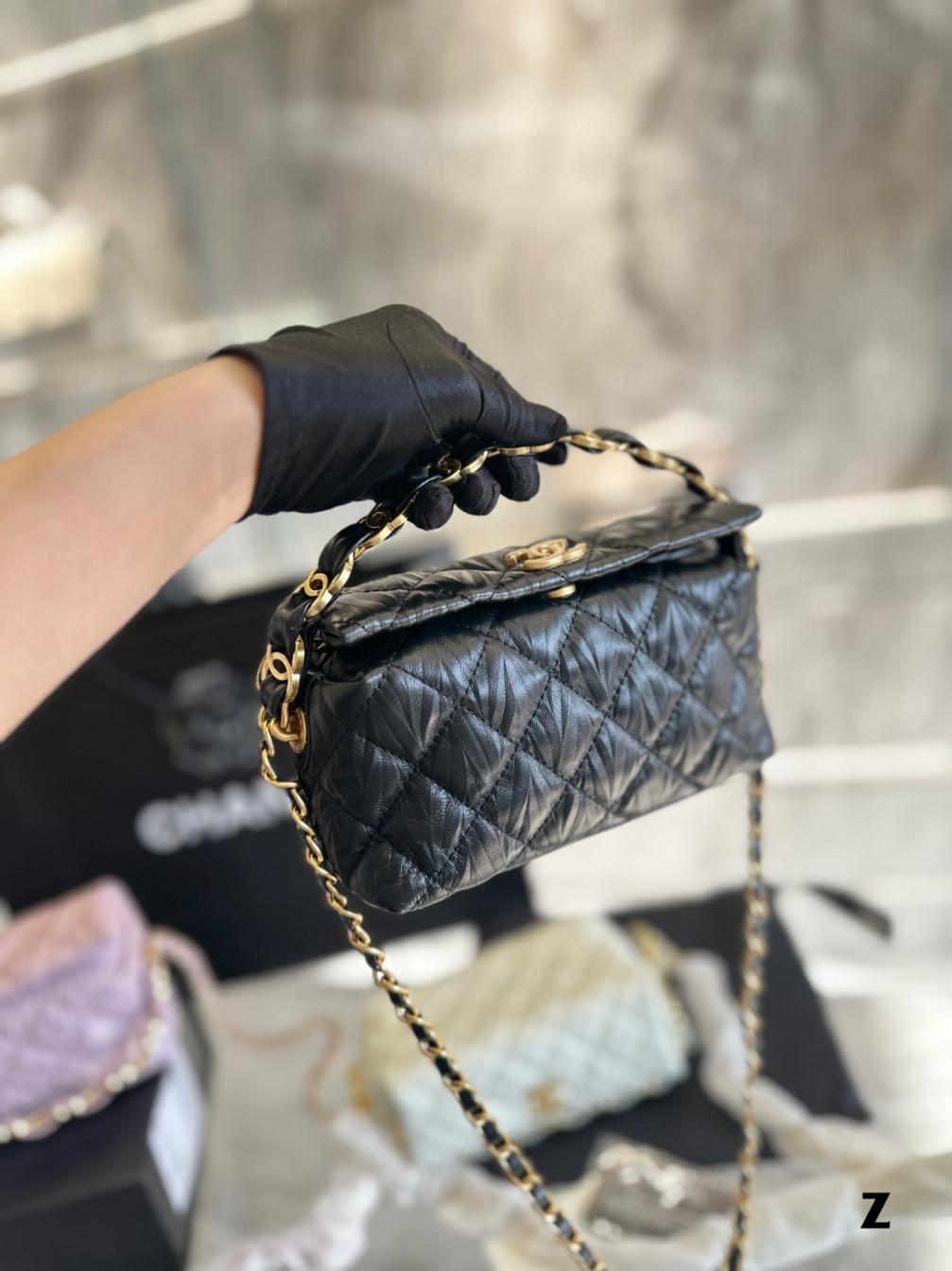 CHANEL HOBO BAG 131541