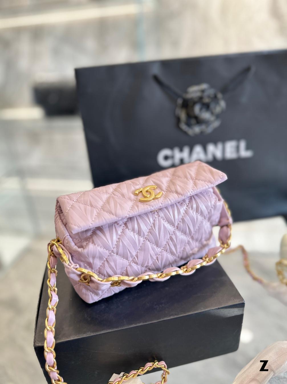 CHANEL HOBO BAG 131541