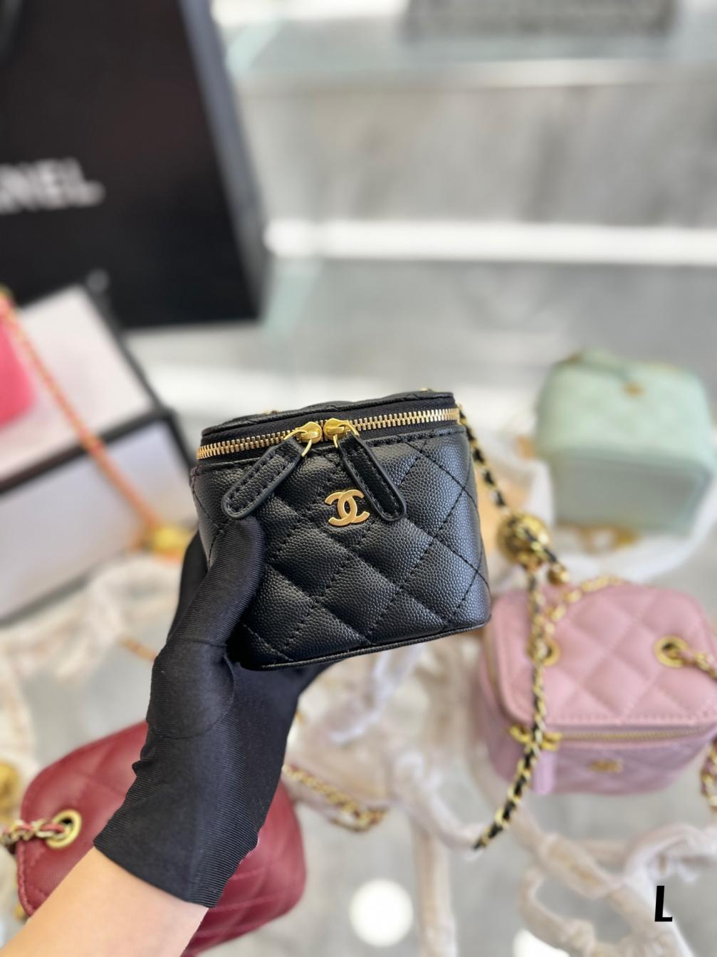 Chanel mini gold ball bag 131581