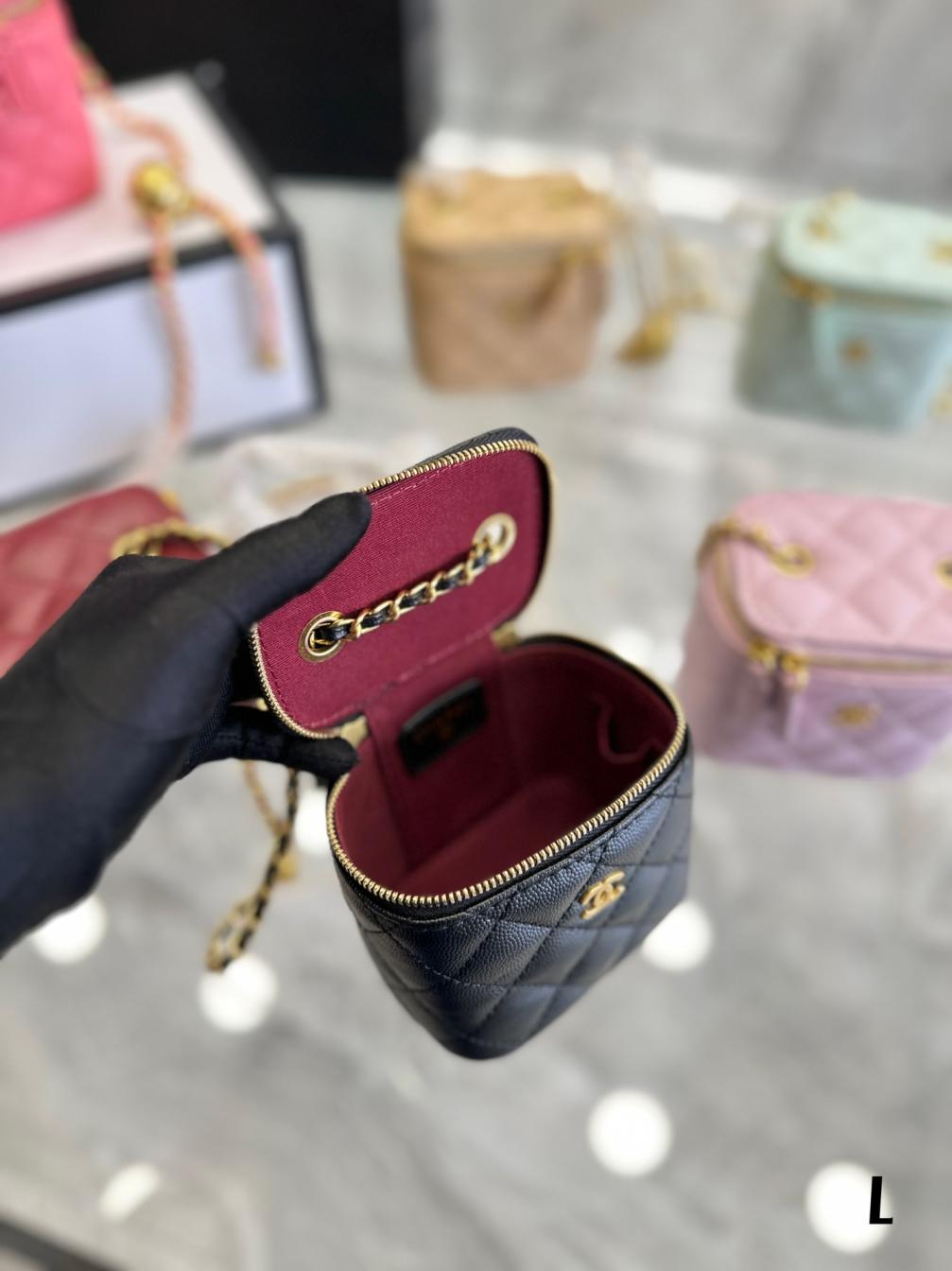 Chanel mini gold ball bag 131581