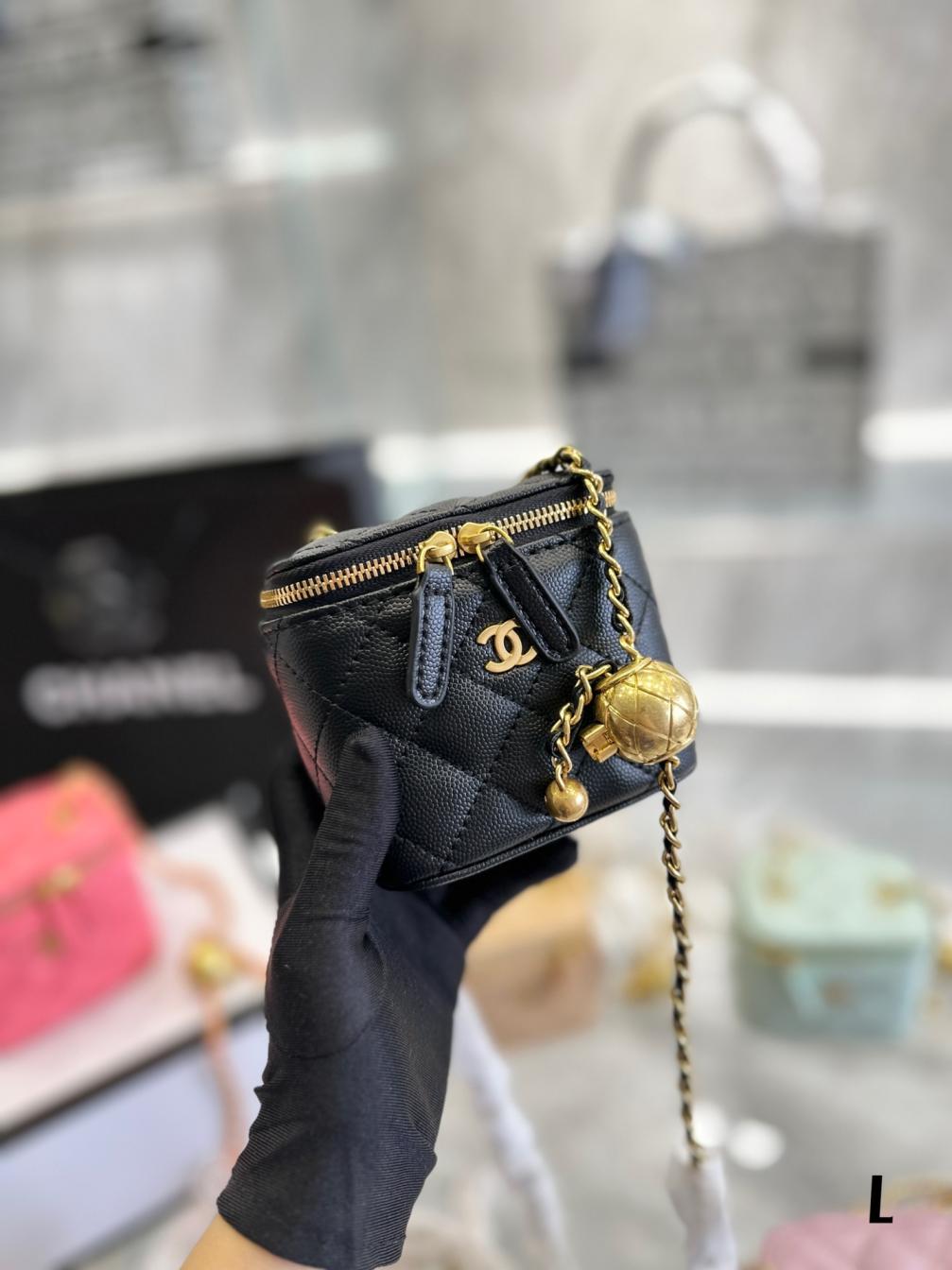 Chanel mini gold ball bag 131581