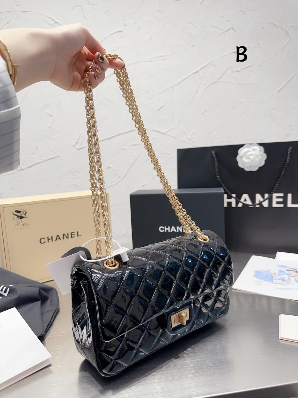 Chanel leather cf2.55 bag 131593
