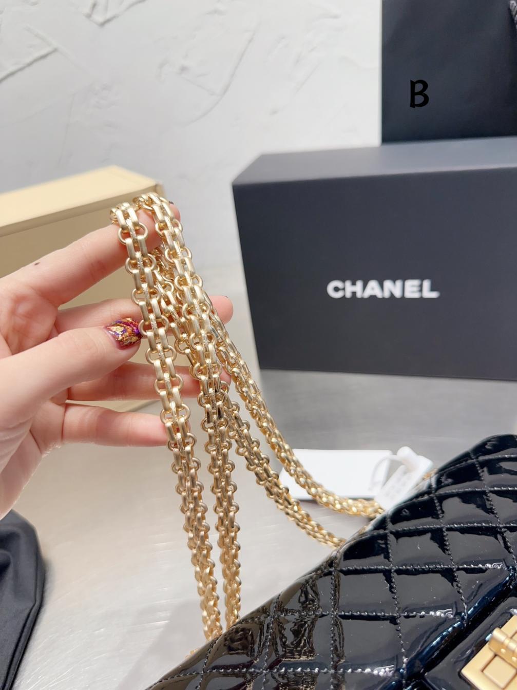 Chanel leather cf2.55 bag 131593