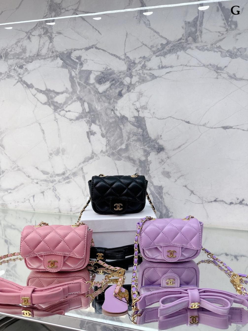 Chanel new Bow lambskin 21K waistbag 131689