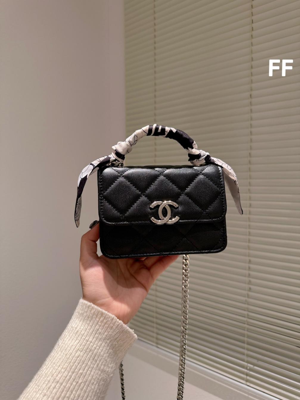 Chanel coco enamel mini it bag 131704