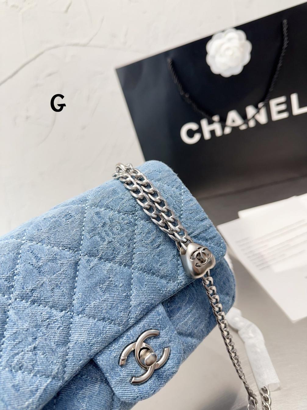 Chanel Blue denim bag 131726