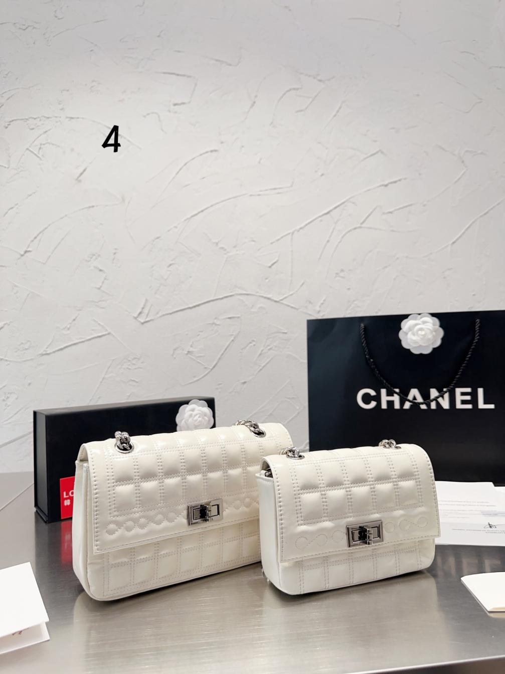 Chanel white woc bag 131738