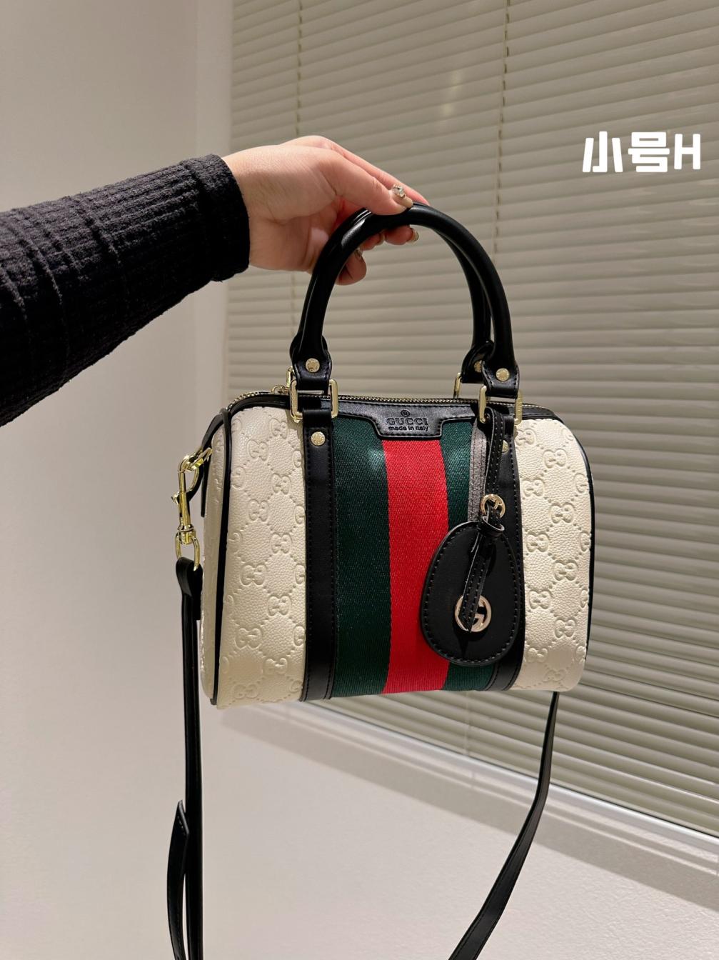 Gucci  handbag 131229