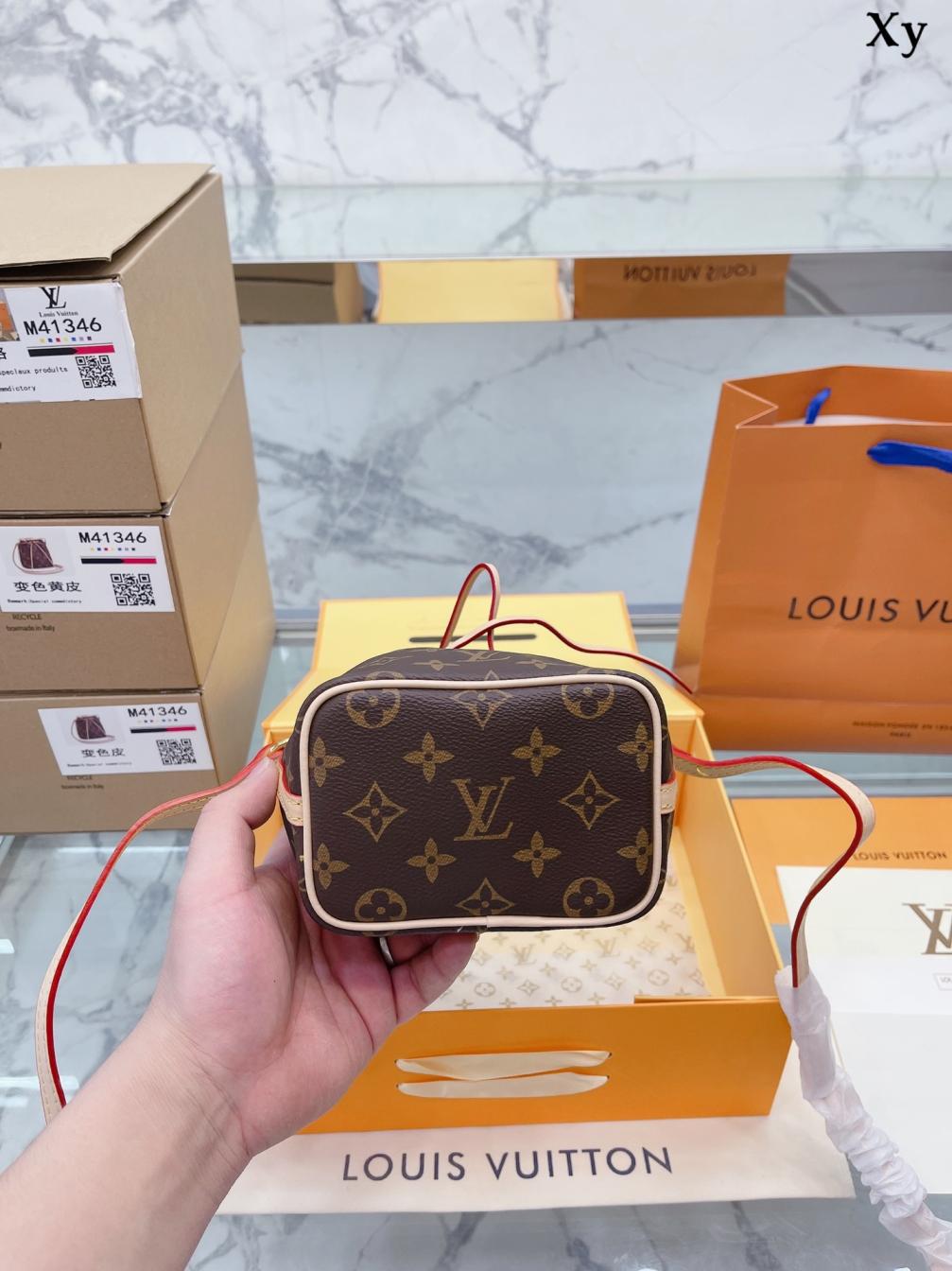 LV M41346 Retiro bag 131545