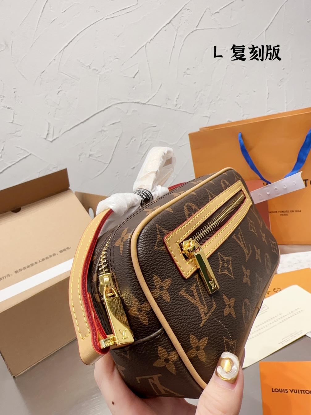 LV Louis vuitton bag 131403