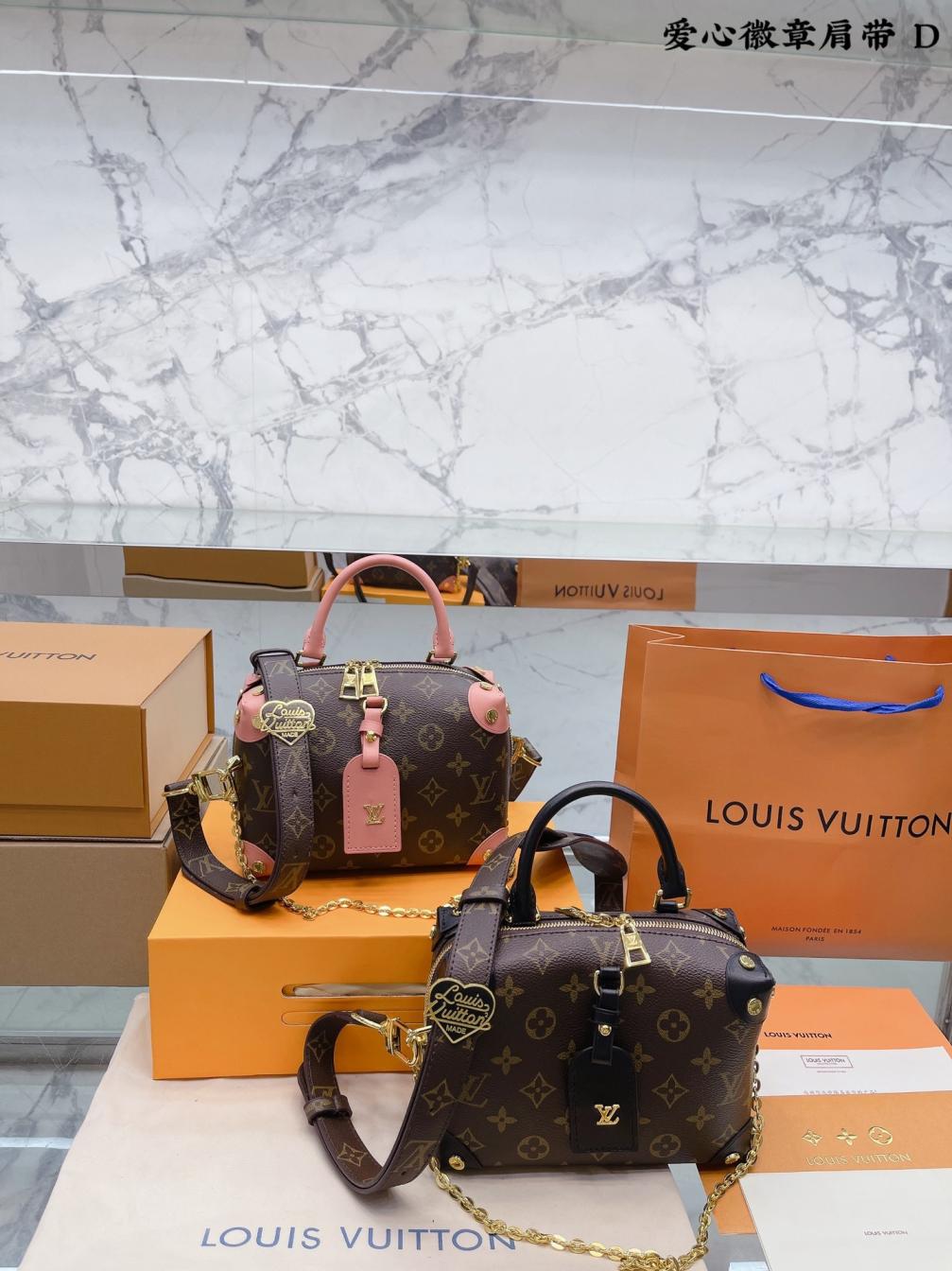 LV Petite Malle Hand bag 131425