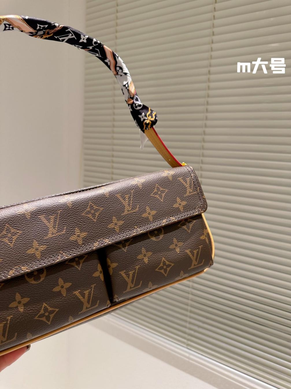 LV vintage bag 131526