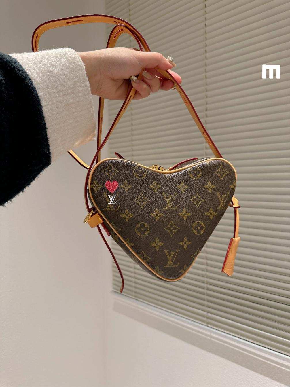 Lv Pink heart bag 131529