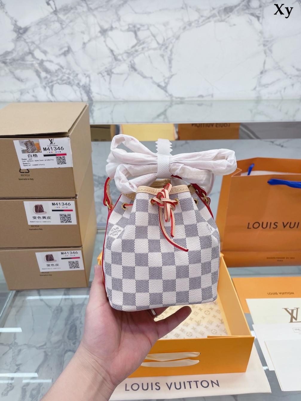 LV M41346 Retiro bag 131545