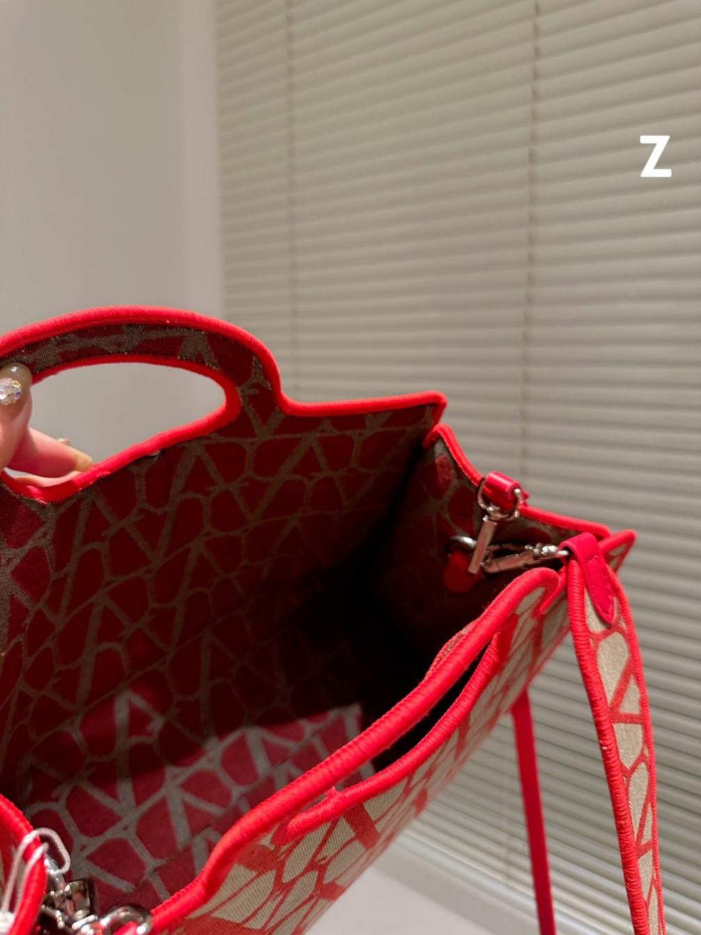 VALENTINO LA PETITEDEUXIEME V hand bag 131369