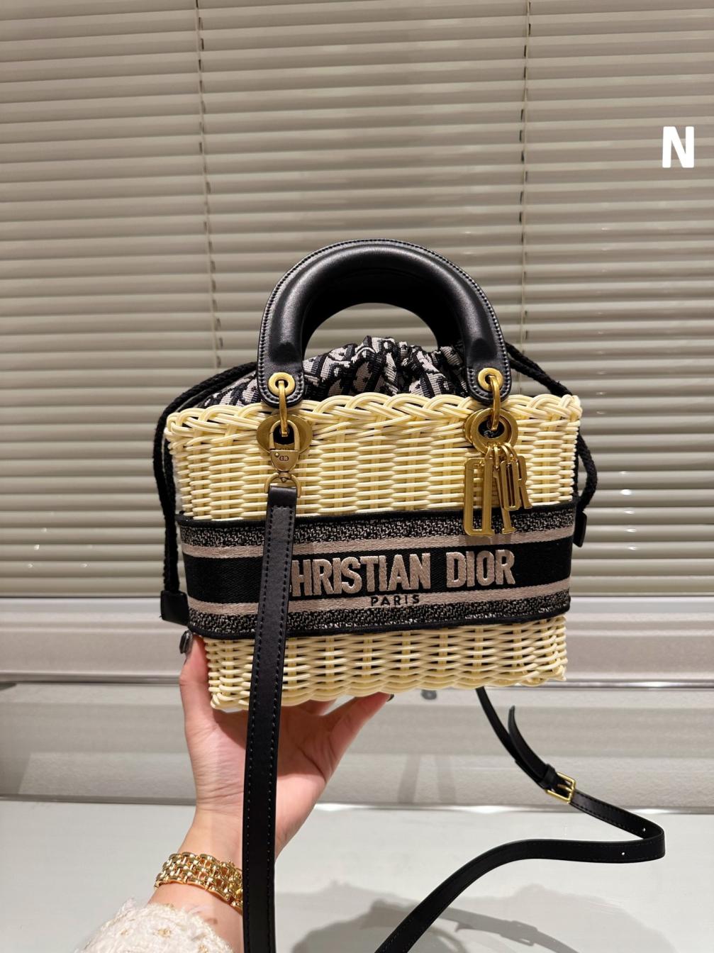 Lady Dior Oblique wave handbag 131720