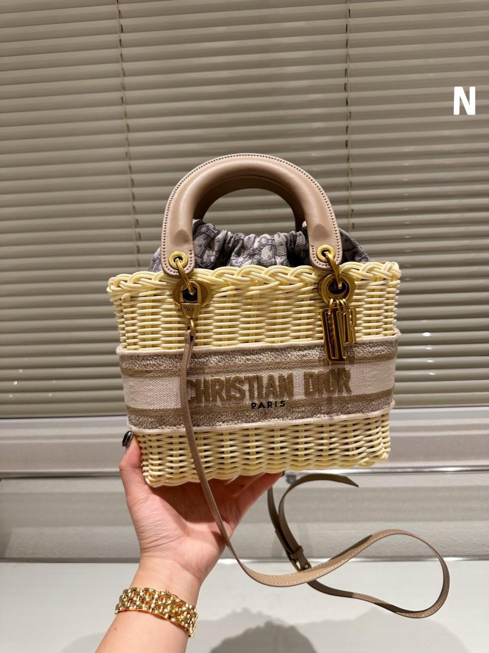 Lady Dior Oblique wave handbag 131720