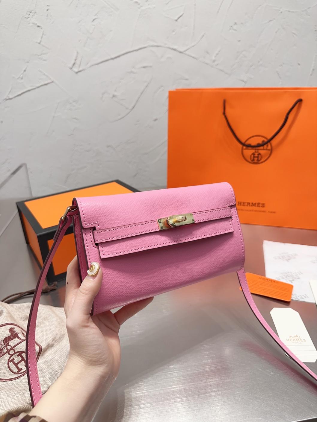 Hermes kelly woc bag 131384