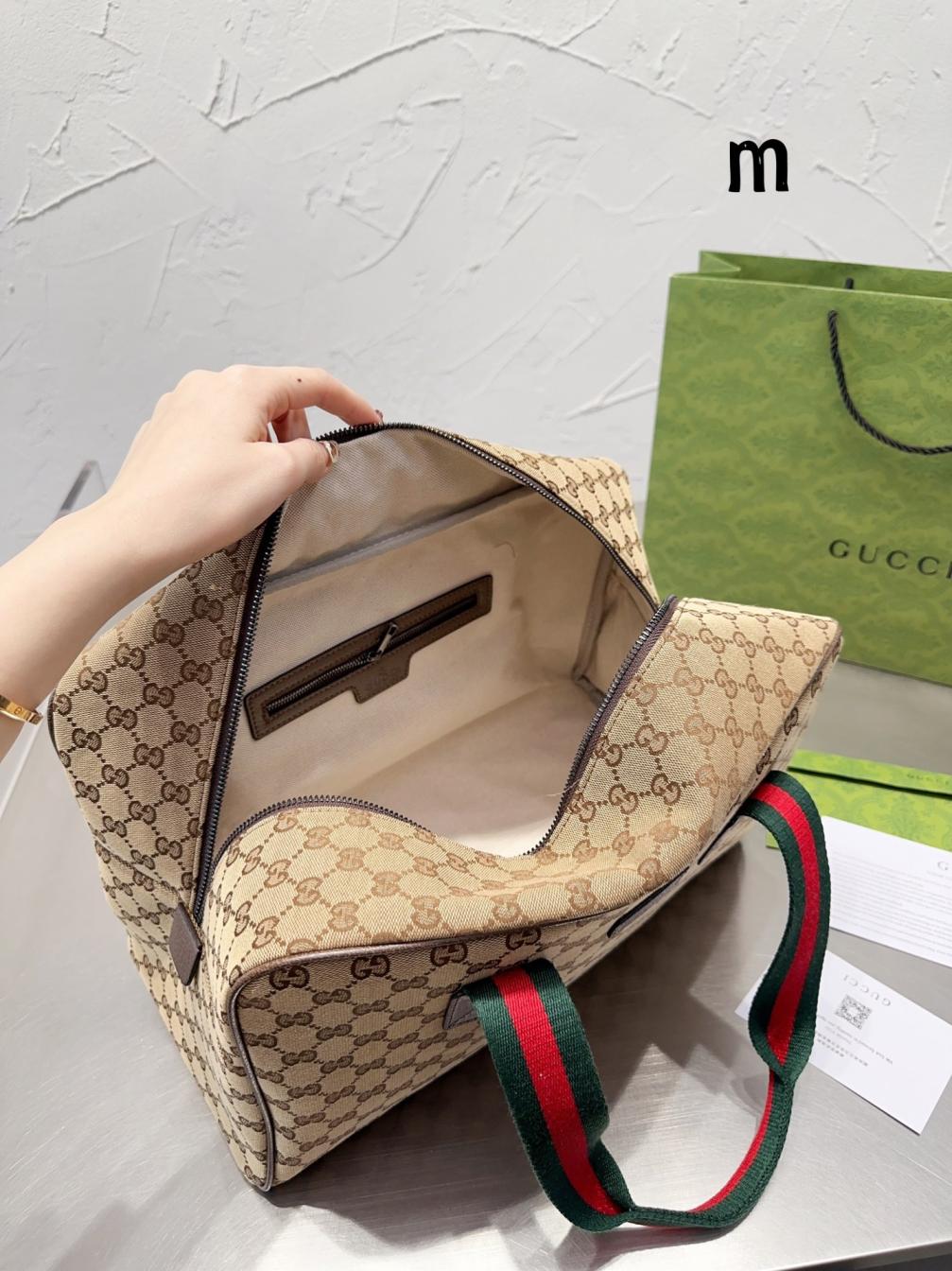 Gucci travel bag 131322