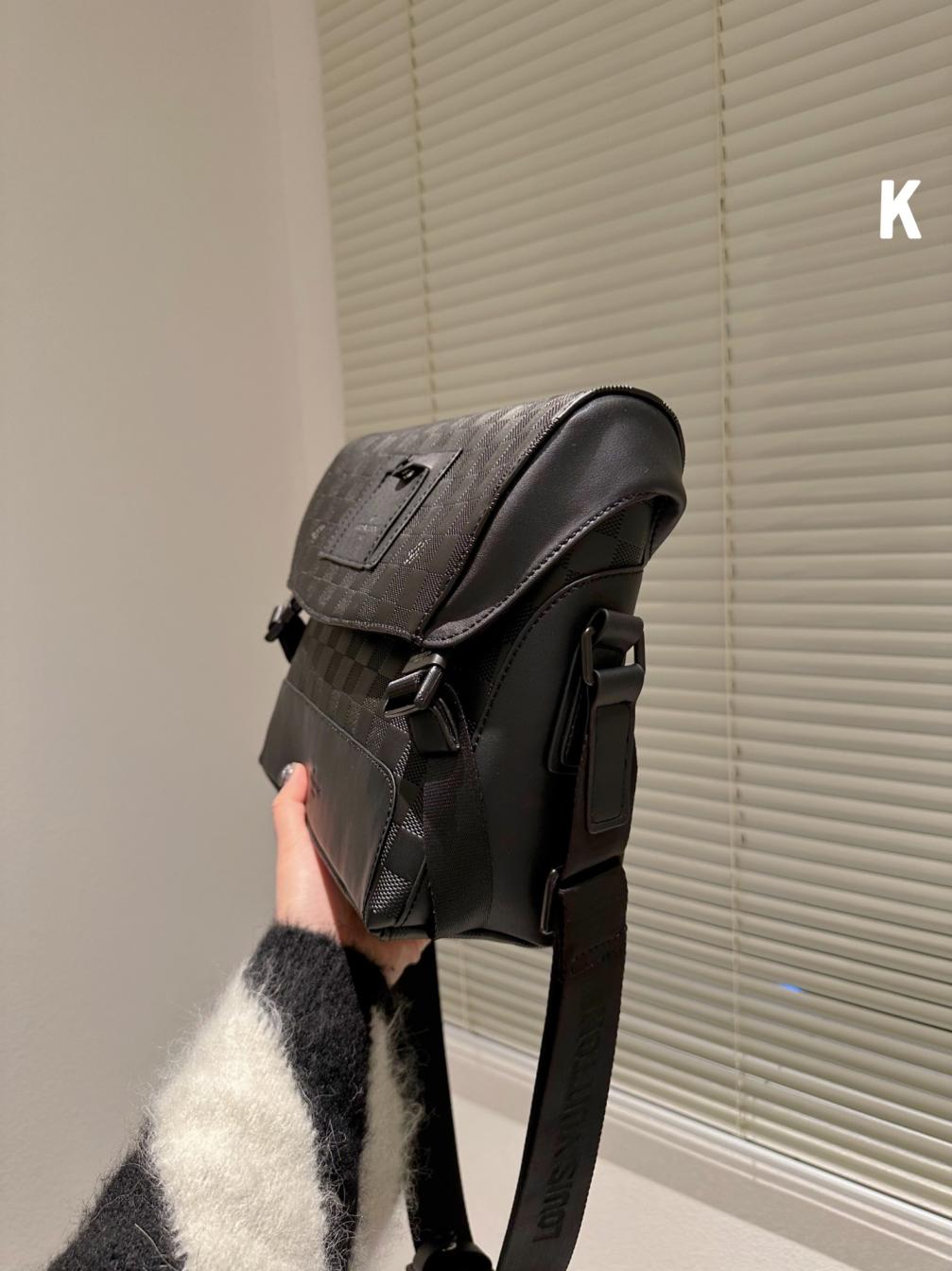 LV Louis vuitton men bag 131634