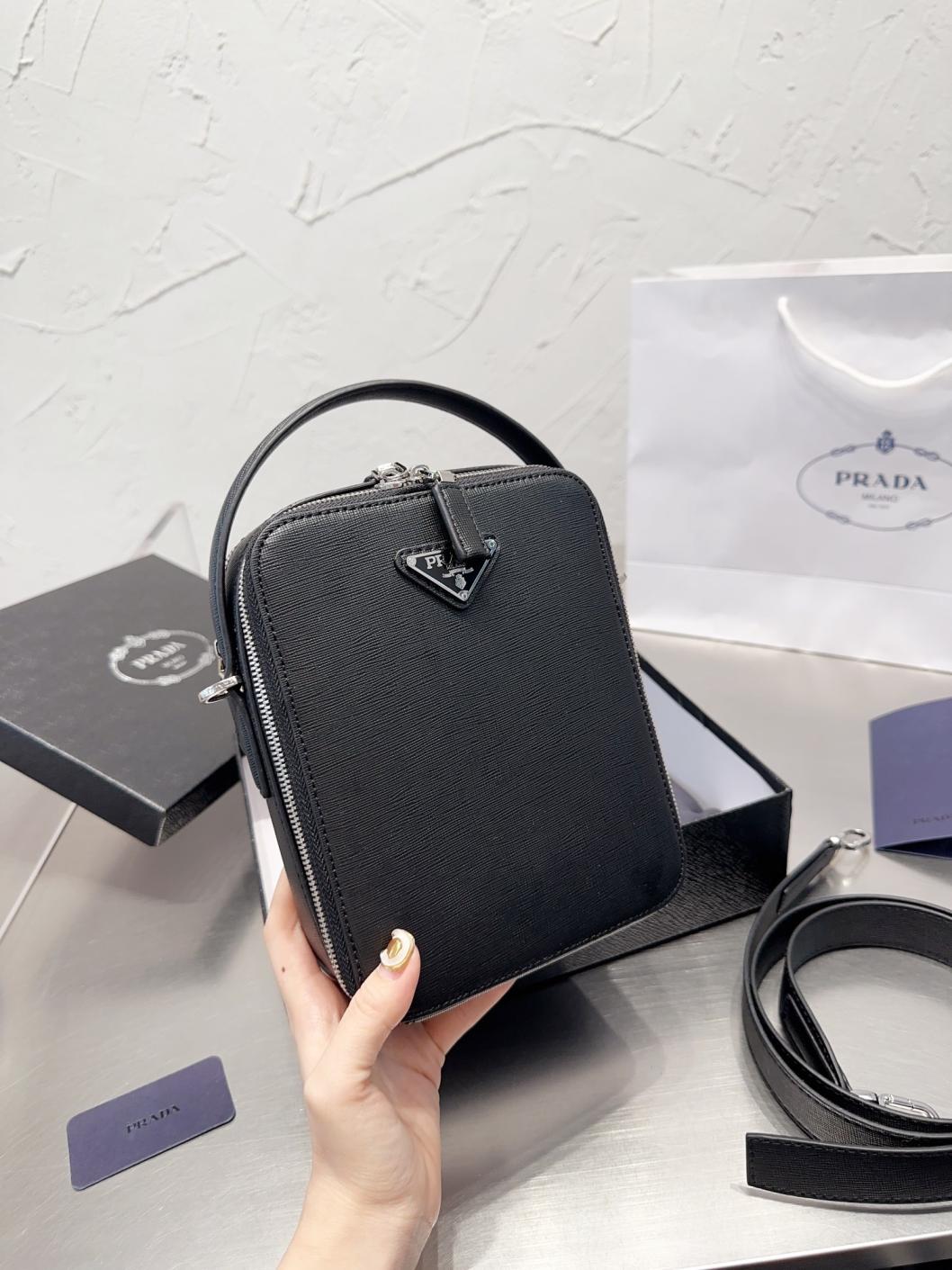 Prada men small bag 131280