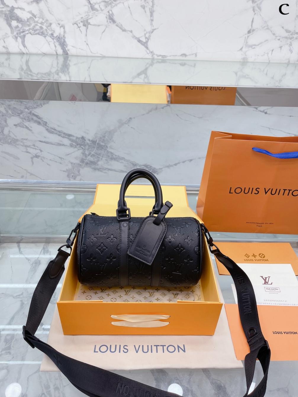 LV mens Speedy Nano BAG 131902