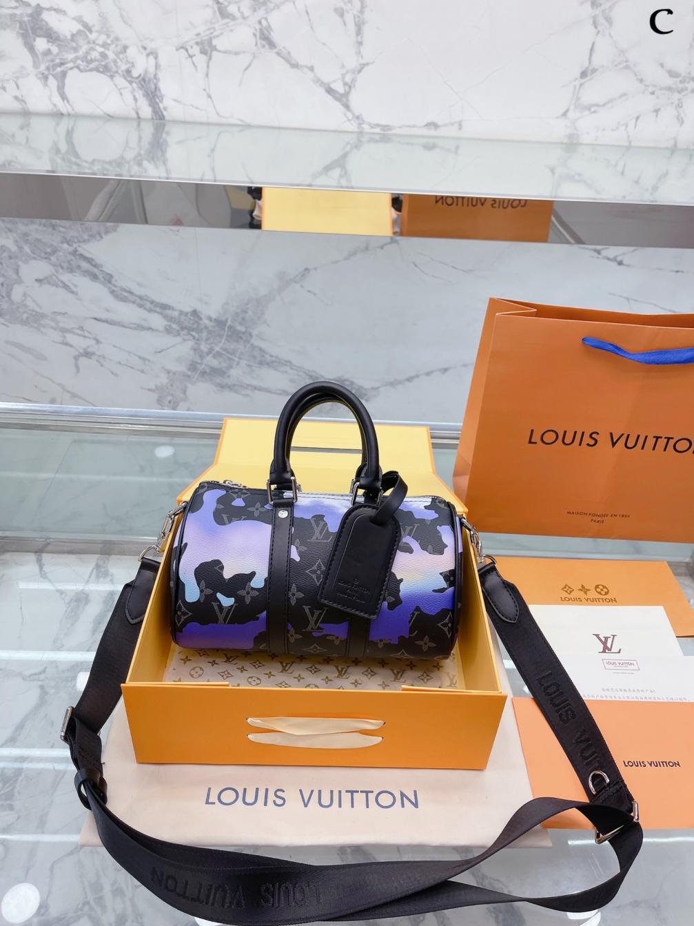 LV mens Speedy Nano BAG 131902