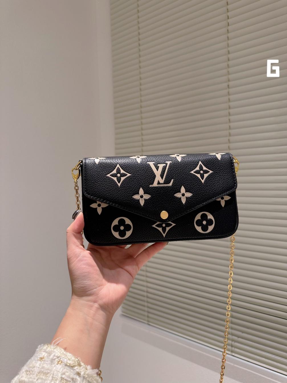 LV POCHETTE FÉLICIE bag 131912