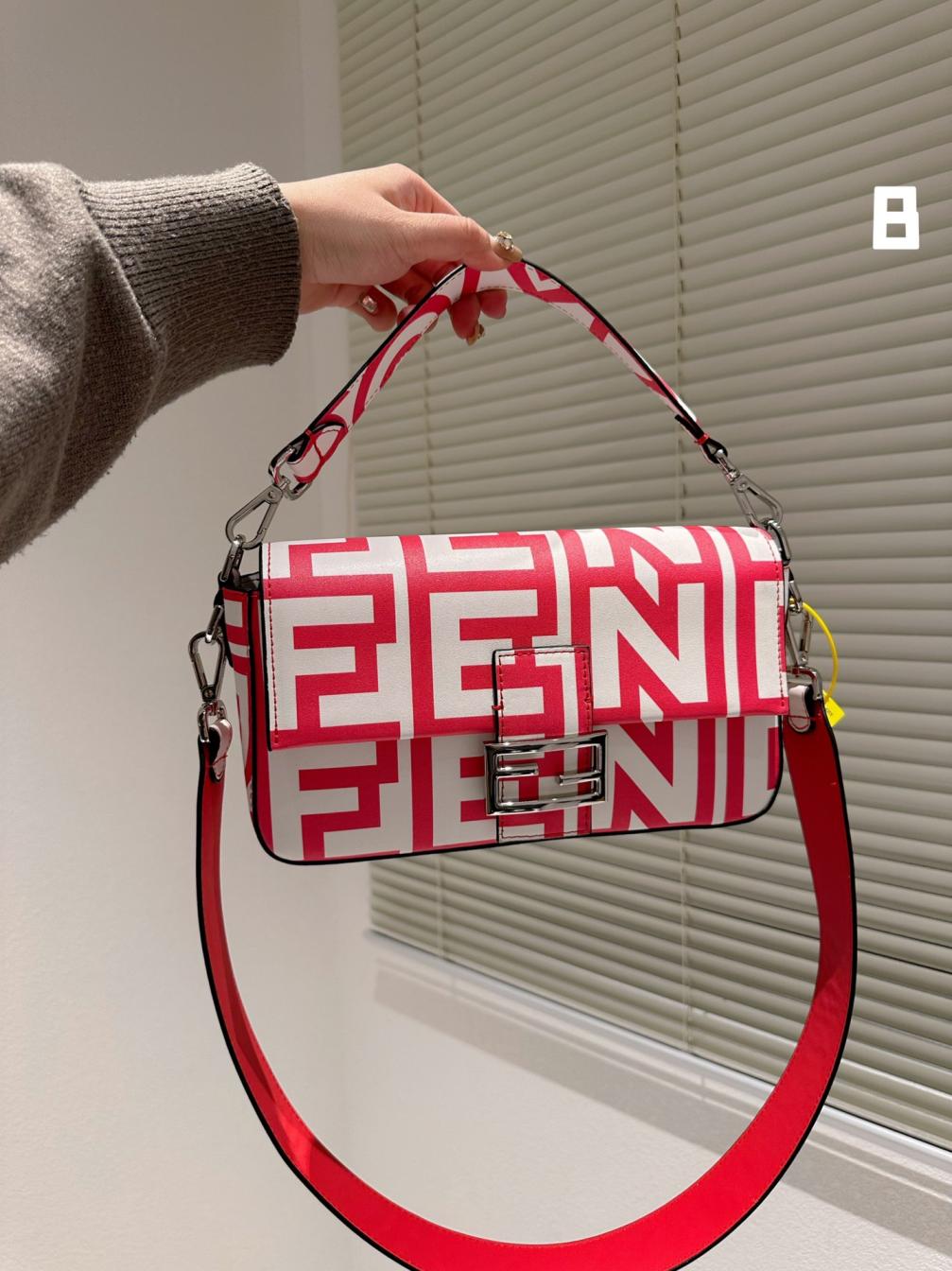 Fendi Vintage Baguette bag 131453