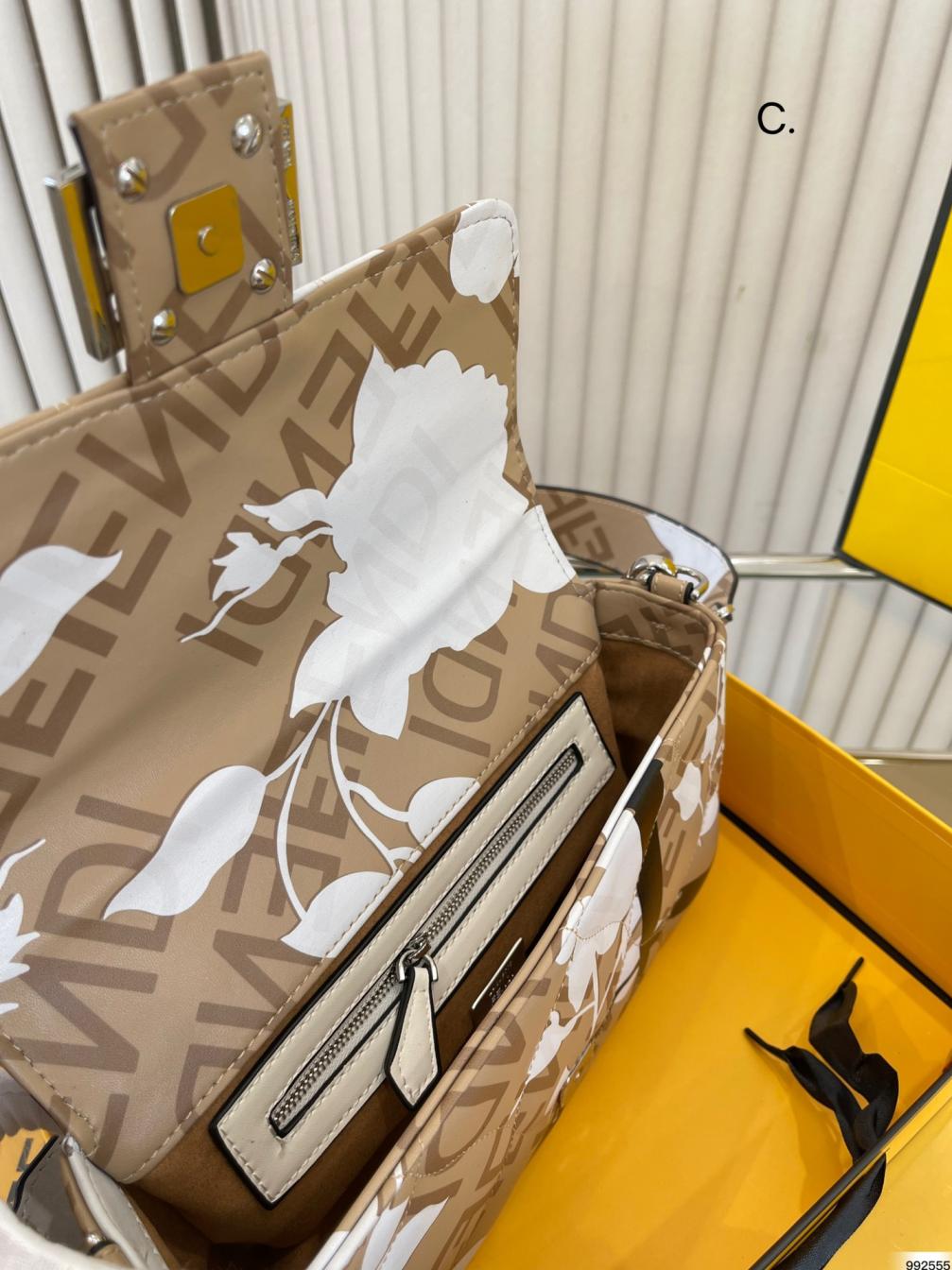 Fendi Baguette bag 132249