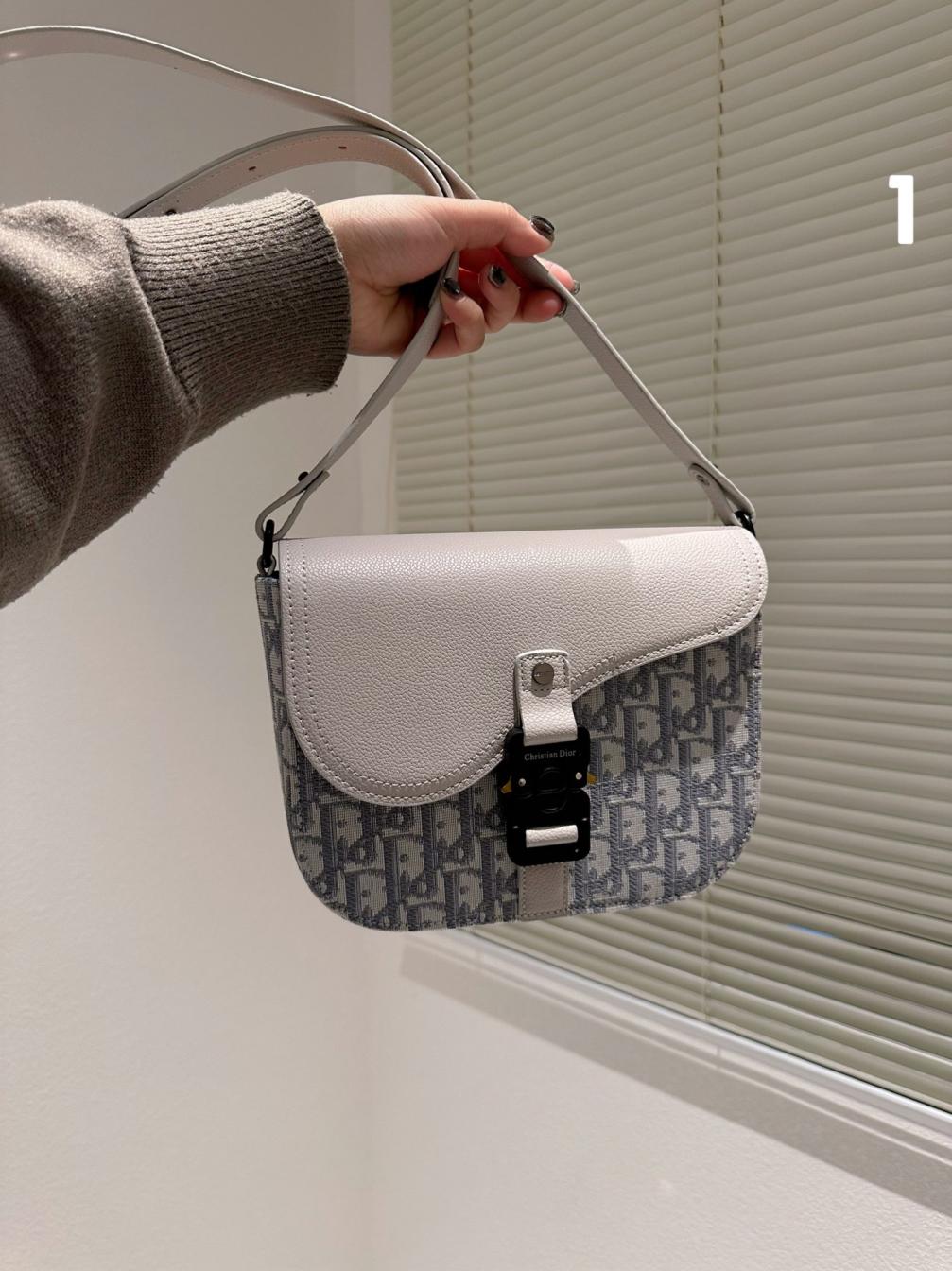 Dior bag for men 131573