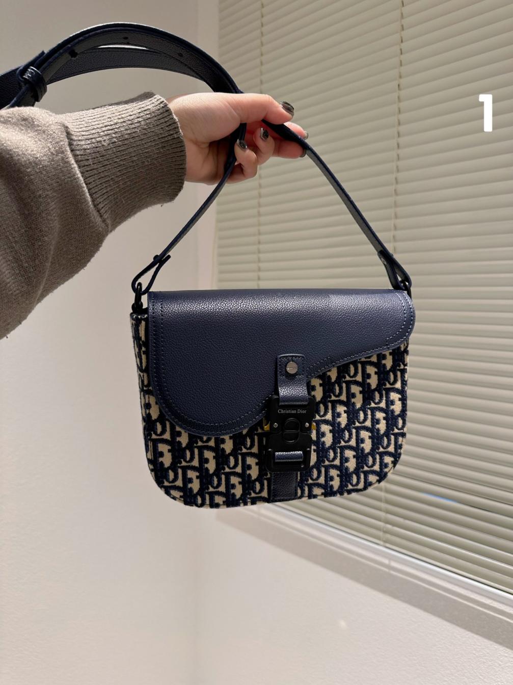 Dior bag for men 131573