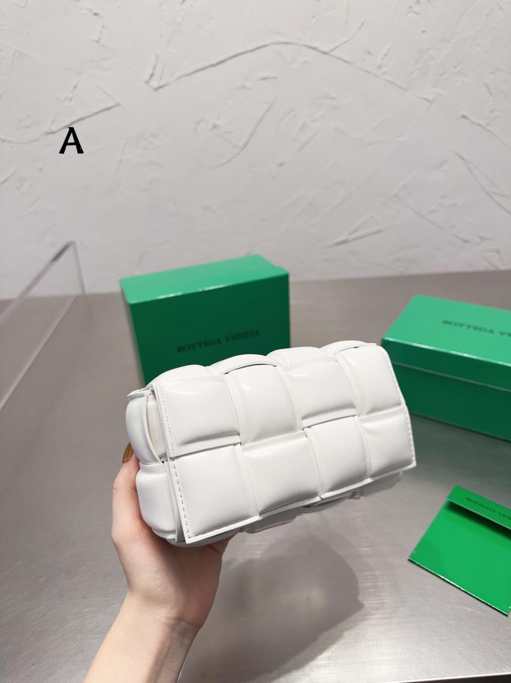 BV Bottega Veneta bag/waist bag 131465