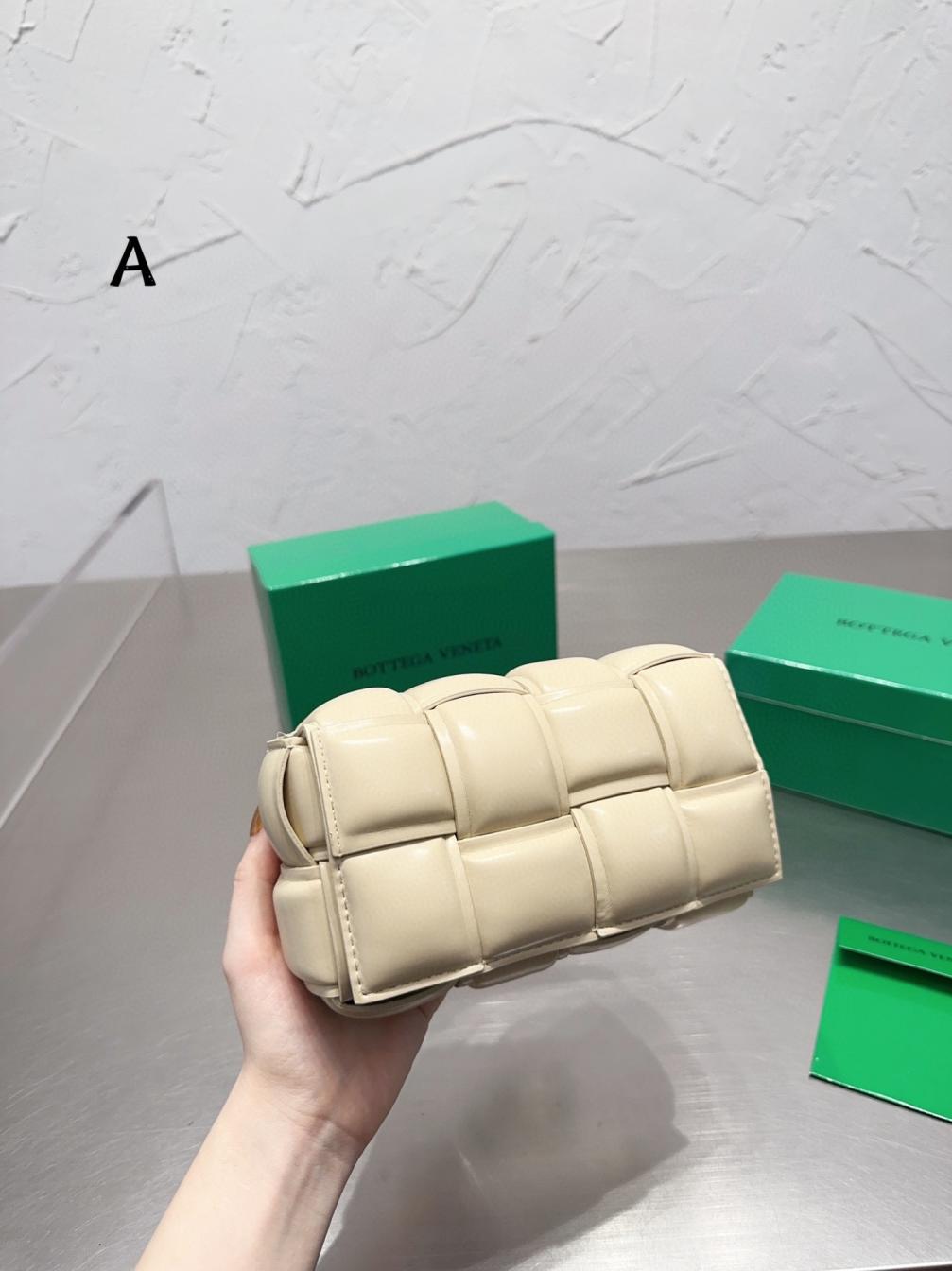 BV Bottega Veneta bag/waist bag 131465