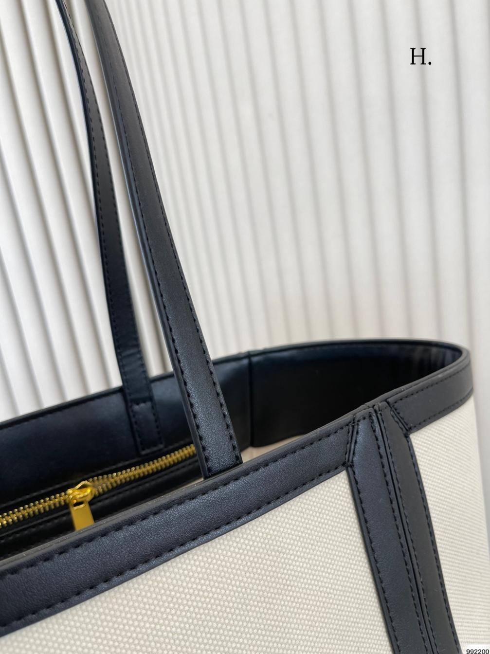 Celine tote handbag 132244