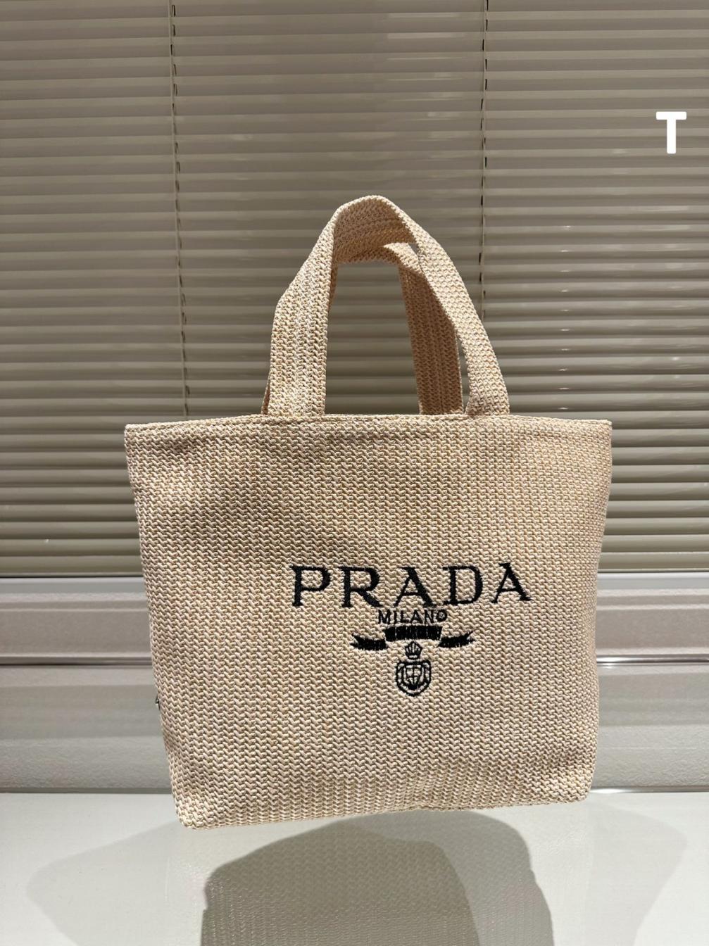 Prada 22Tote handbag 132230