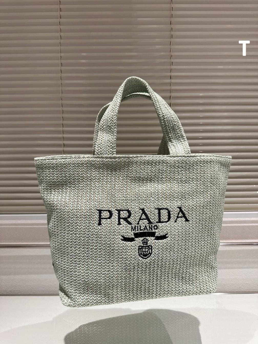 Prada 22Tote handbag 132230