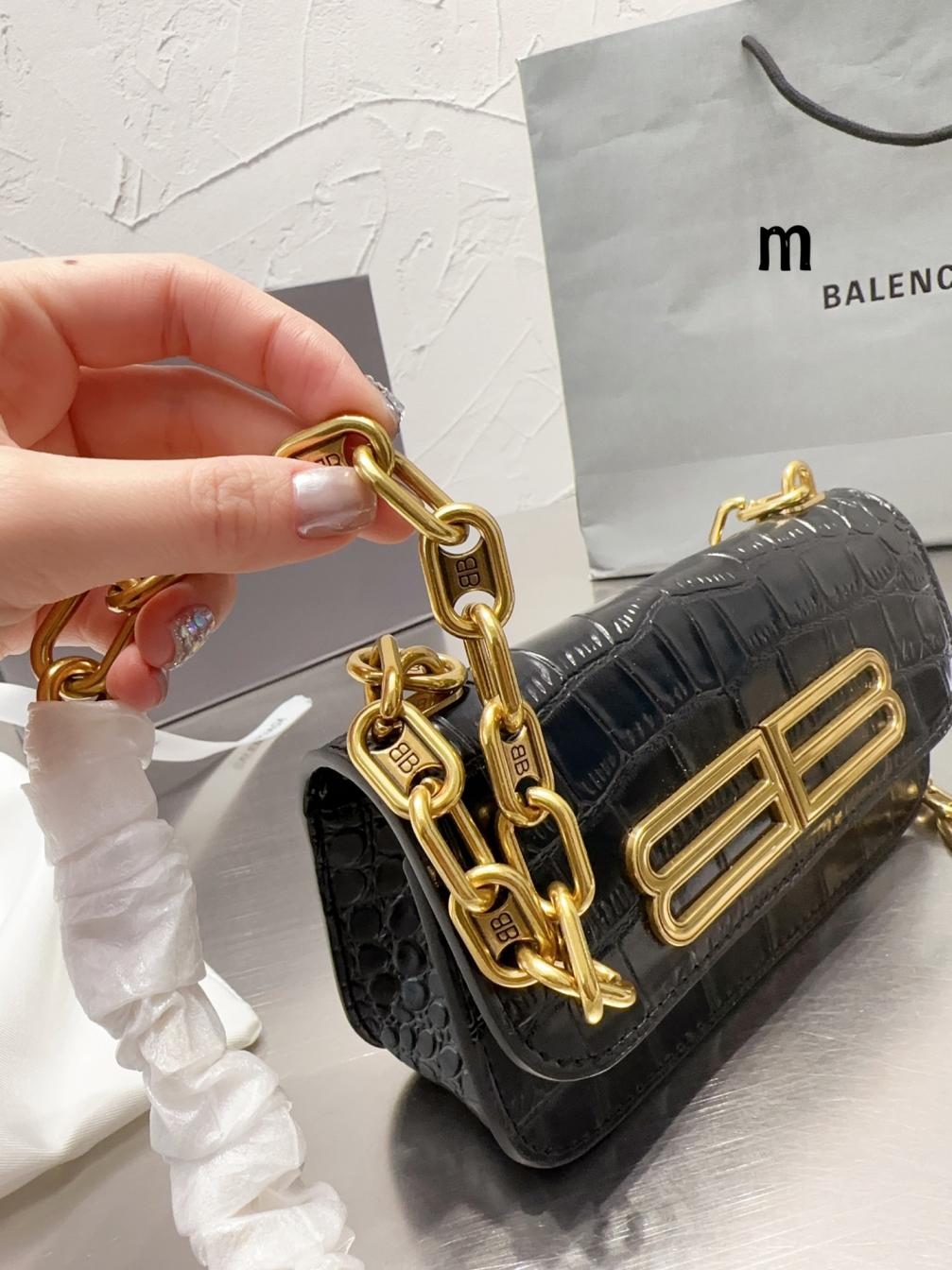 Balenciaga Gossip Bag 132326