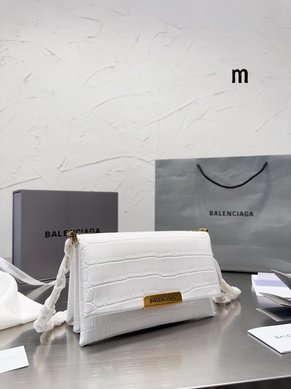 Balenciaga Bag 132327