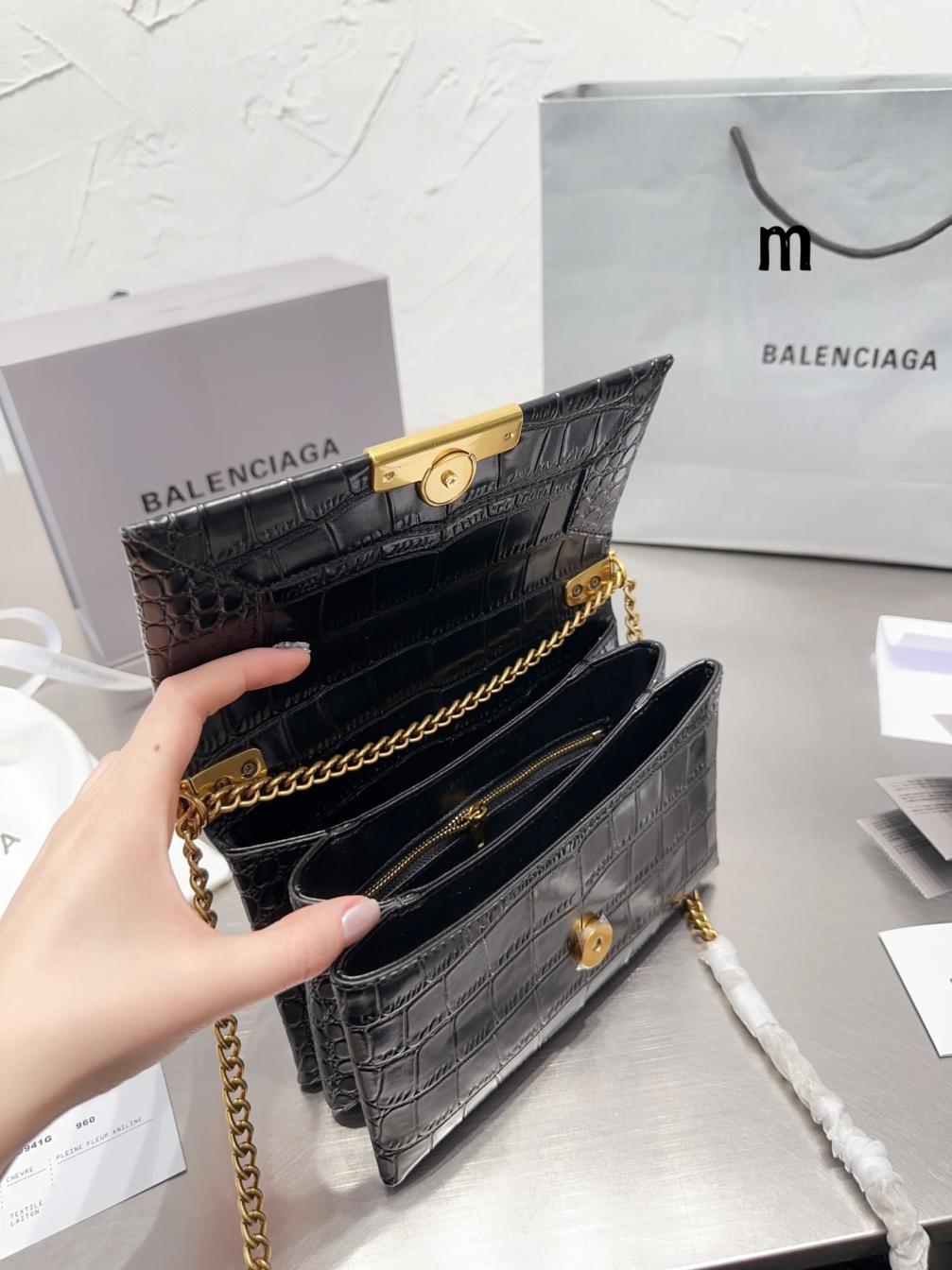 Balenciaga Bag 132327