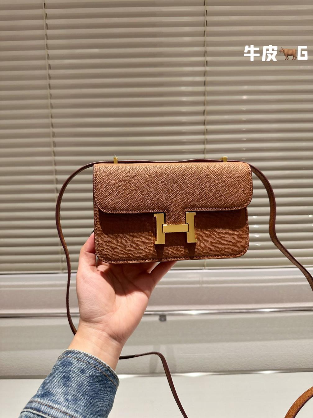 Hermes Constance 132223