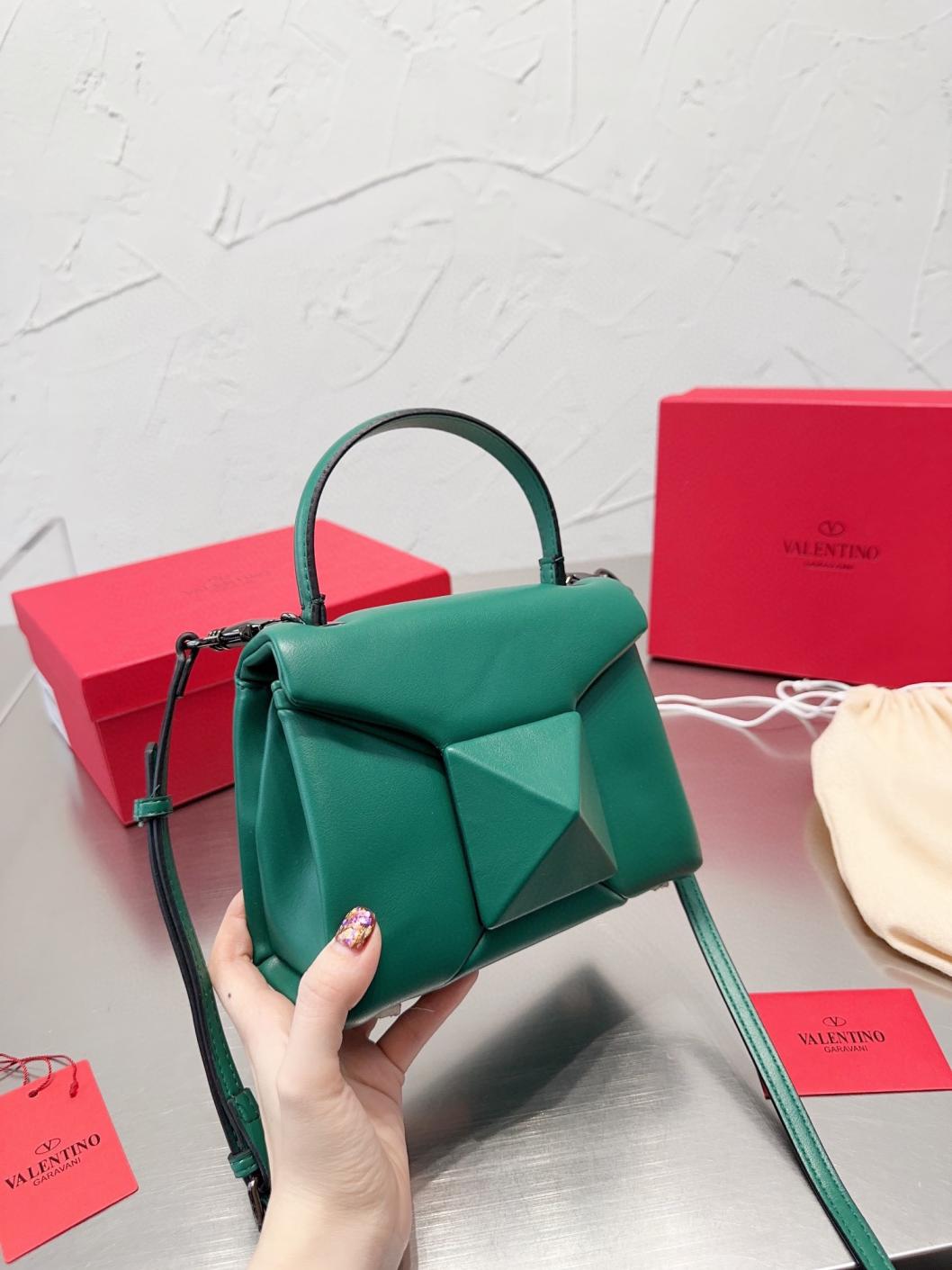 Valentino handbag 132203