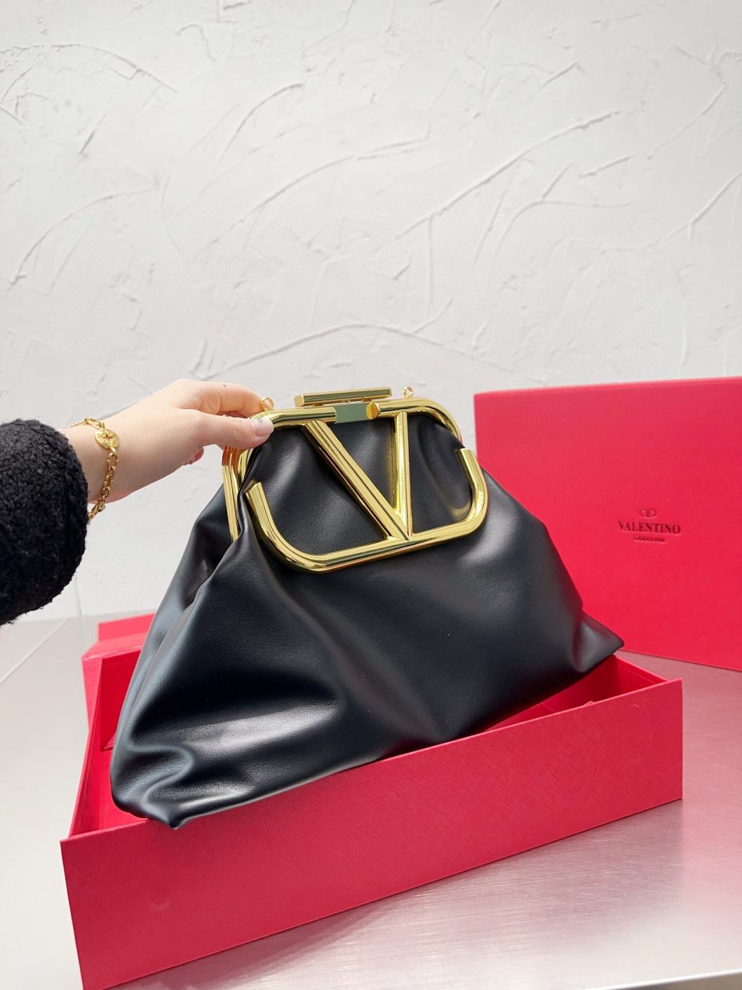 Valentino handbag 132205