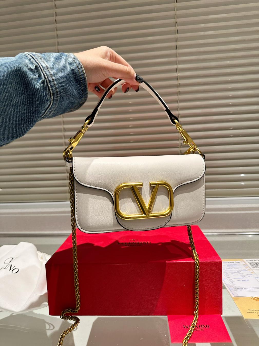 Valentino handbag 132224