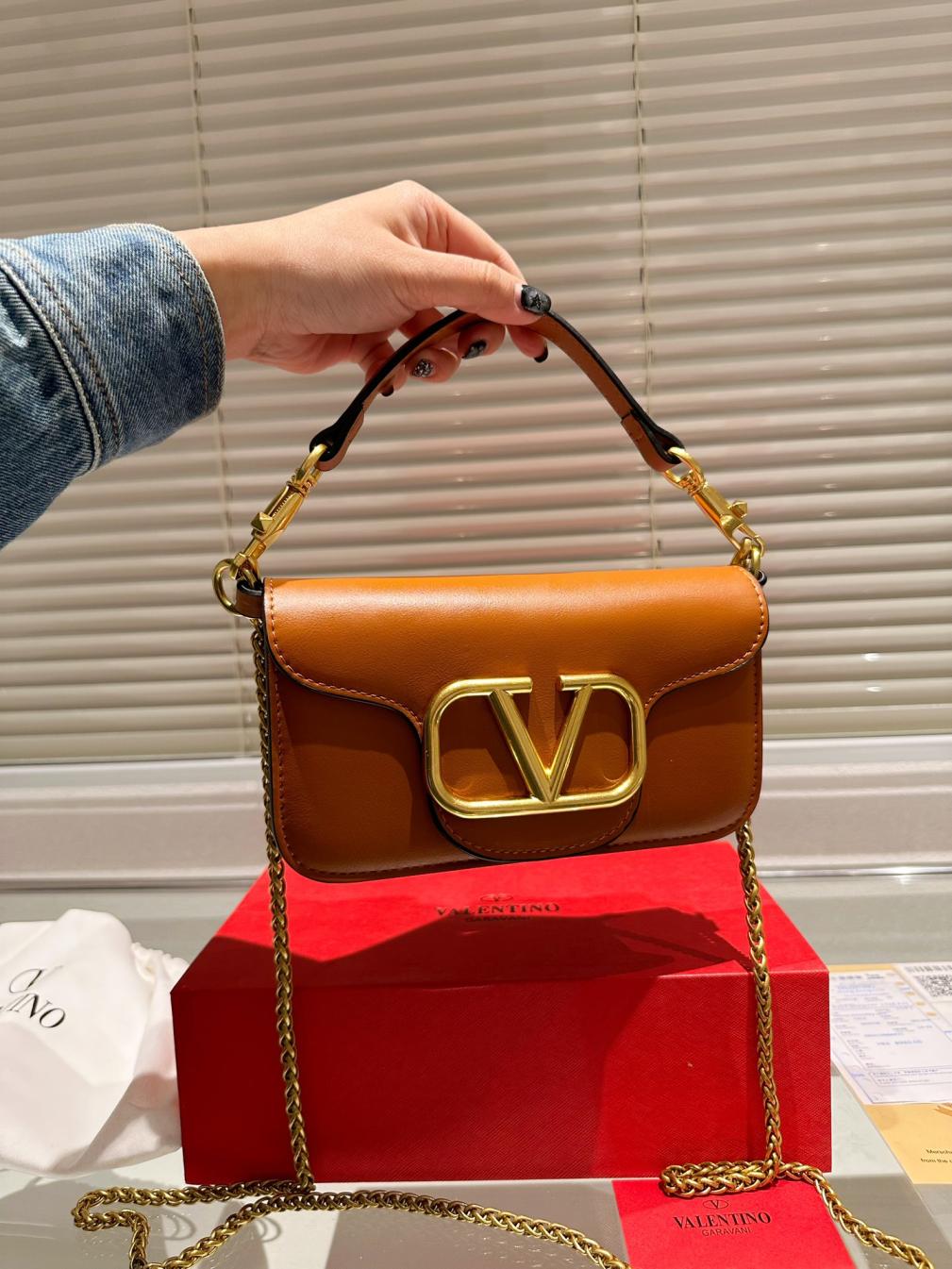 Valentino handbag 132224
