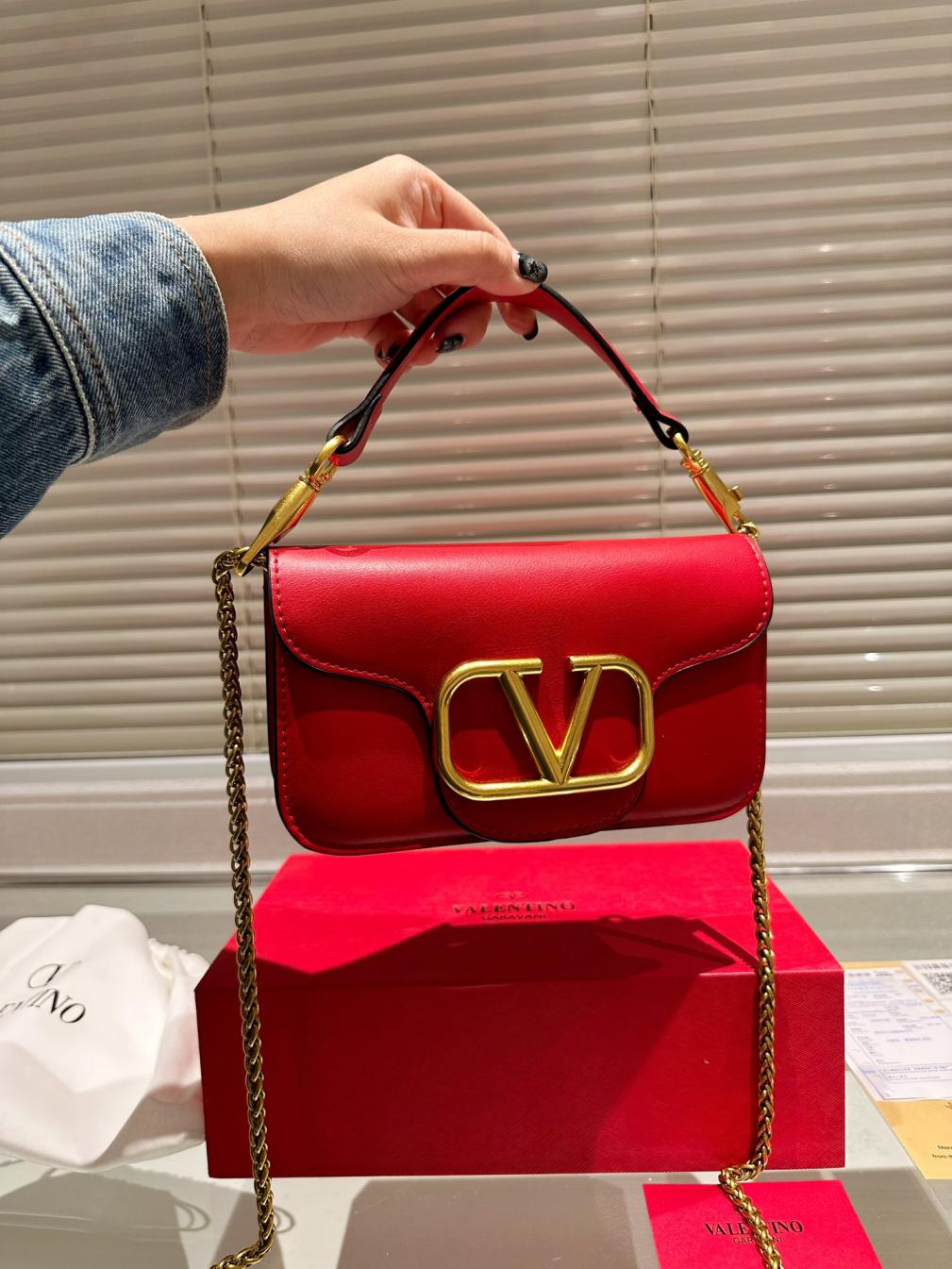 Valentino handbag 132224