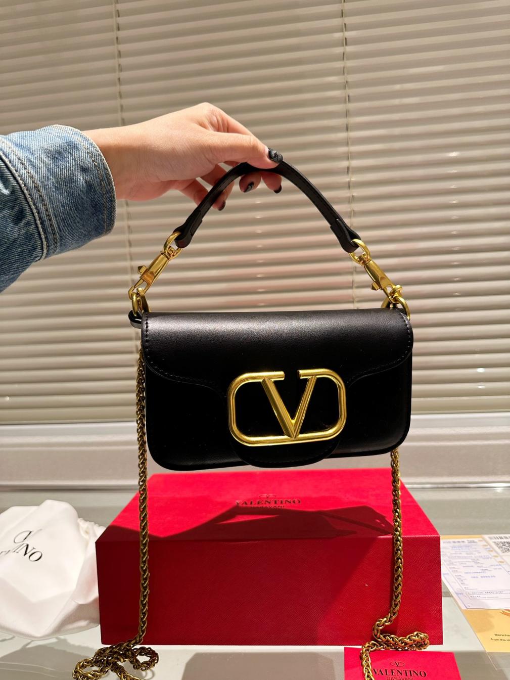 Valentino handbag 132224